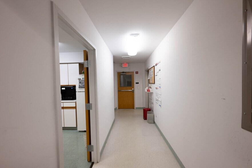 More Photos Of 706 Grape St, Whitehall Medical For Sale