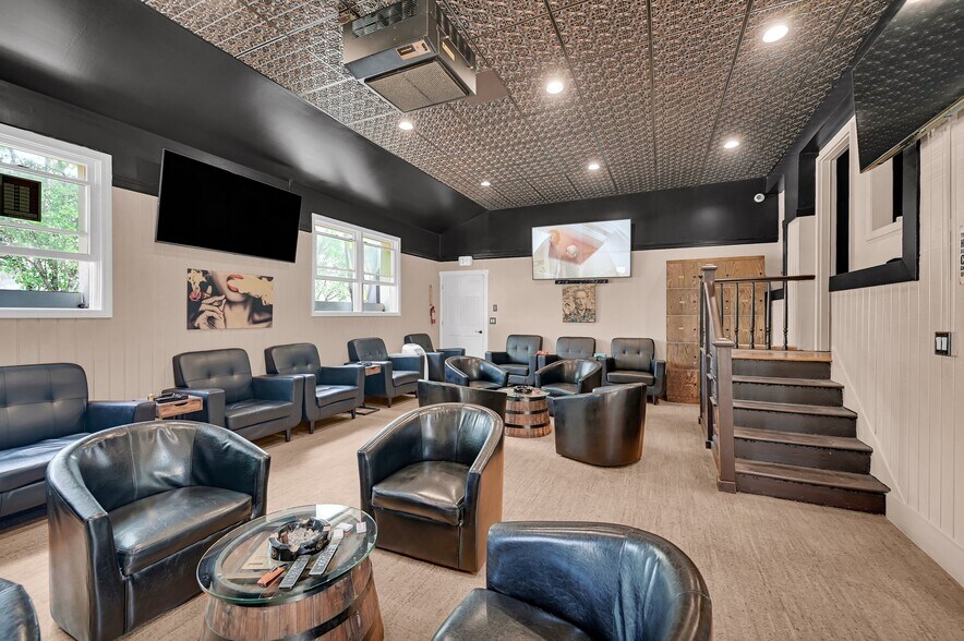 More Photos Of , Mamaroneck Unknown For Sale