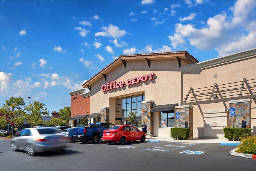 More Photos Of , Valencia General Retail For Sale