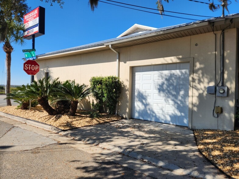 More Photos Of 2400 Newcastle St, Brunswick Office Residential For Lease