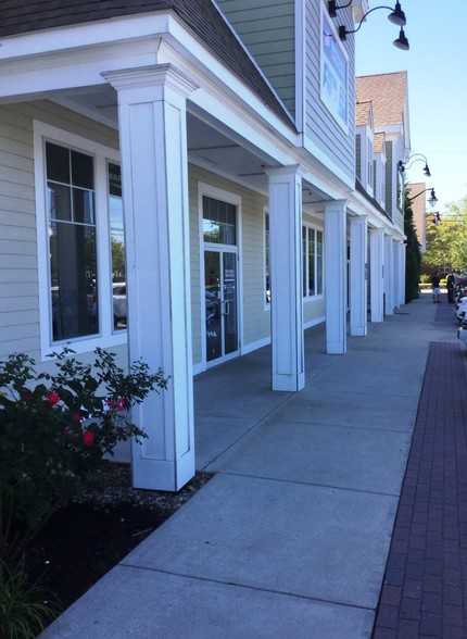 More Photos Of 540 Main St, Hyannis General Retail For Sale