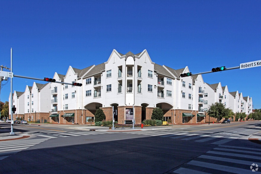 More Photos Of 301-409 N Walker Ave, Oklahoma City Apartments For Lease