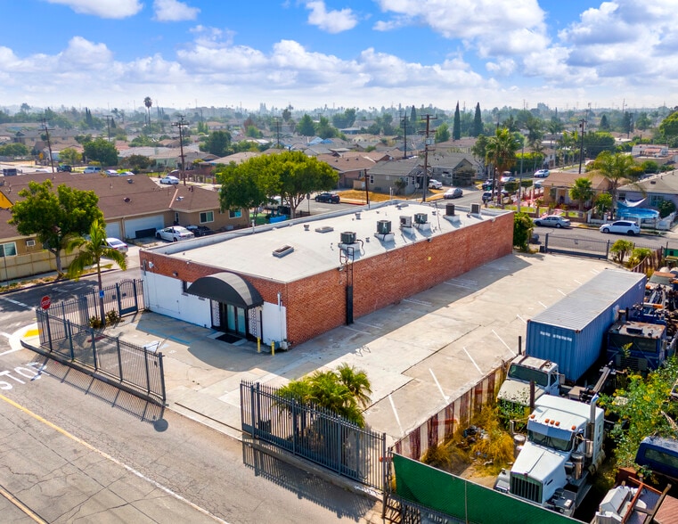 Primary Photo Of 4055-4057 E 52nd St, Maywood Office For Sale