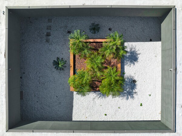 More Photos Of 5666 Seminole Blvd, Seminole Office For Sale