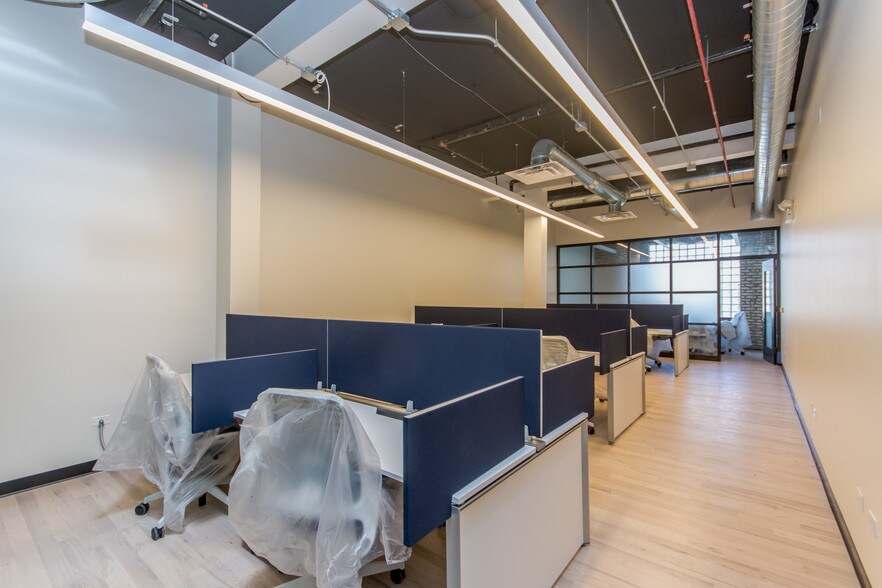 More Photos Of 1732-1734 W Hubbard St, Chicago Loft Creative Space For Lease