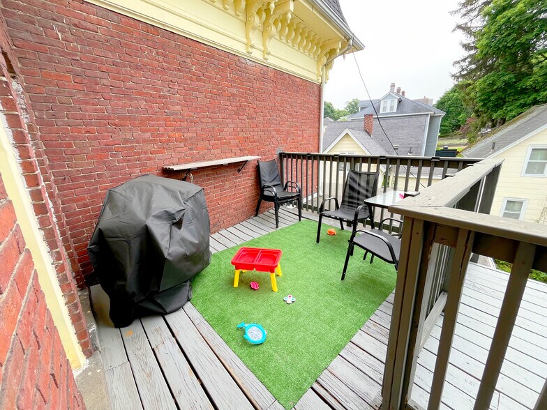 More Photos Of 343-347 Main St, Clinton Apartments For Sale