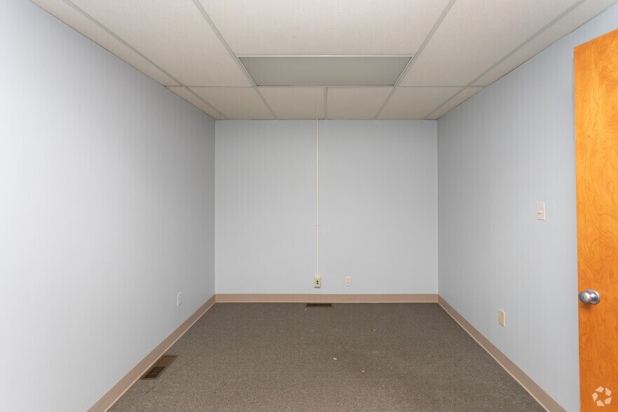 More Photos Of 723 Phillips Ave, Toledo Medical For Lease