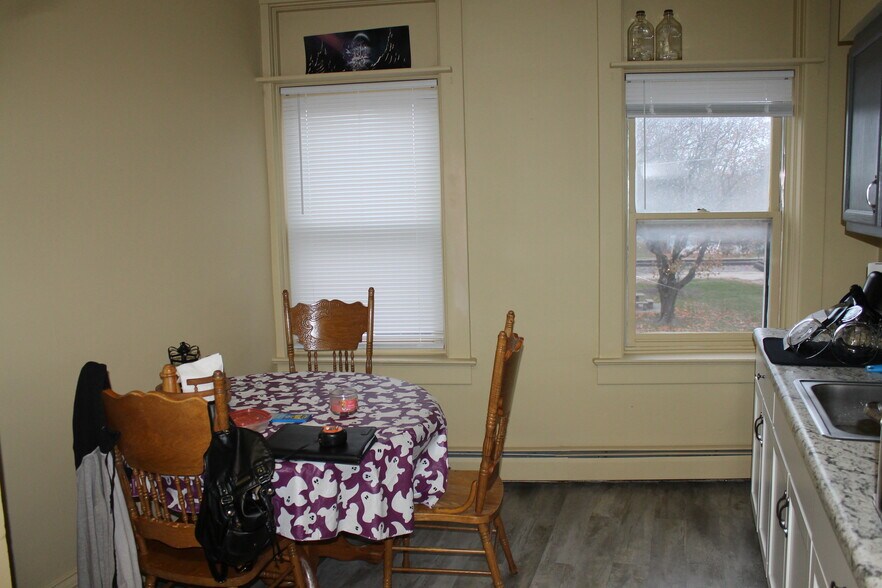 More Photos Of 100 Railroad, Leland Apartments For Sale