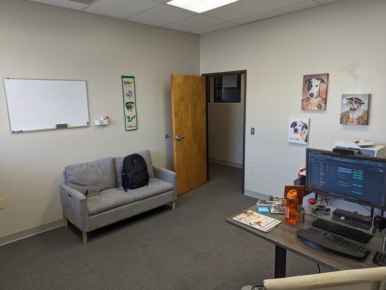 More Photos Of 180 W Magee Rd, Tucson Medical For Lease