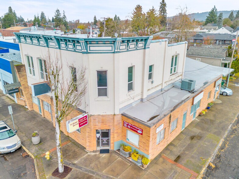 More Photos Of 811 E 1st St, Newberg Storefront Retail Residential For Lease