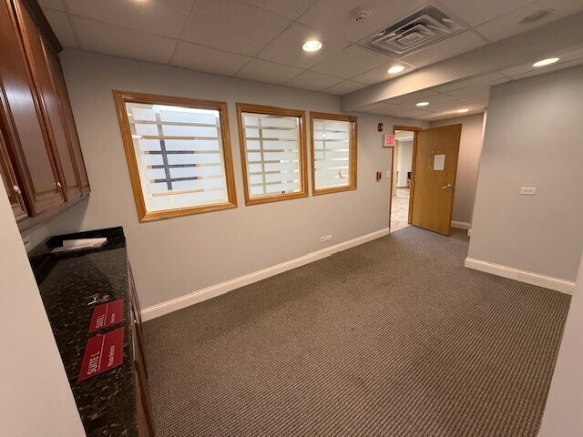 More Photos Of 47 S 6th Ave, La Grange Office For Lease