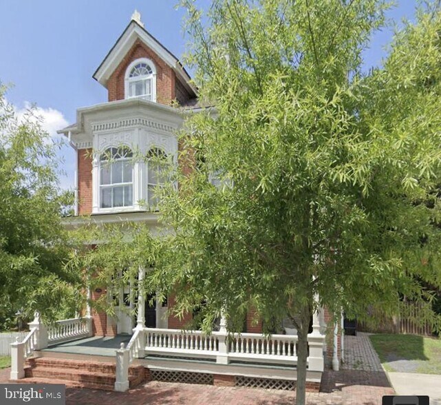 More Photos Of 33 W Main St, New Market Office For Sale