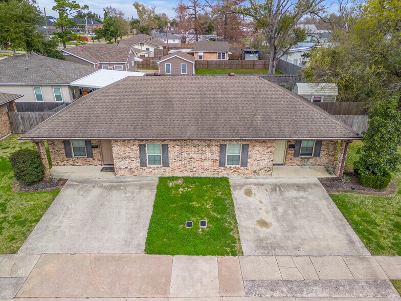 More Photos Of 140 Louie St, Lake Charles Multifamily For Sale