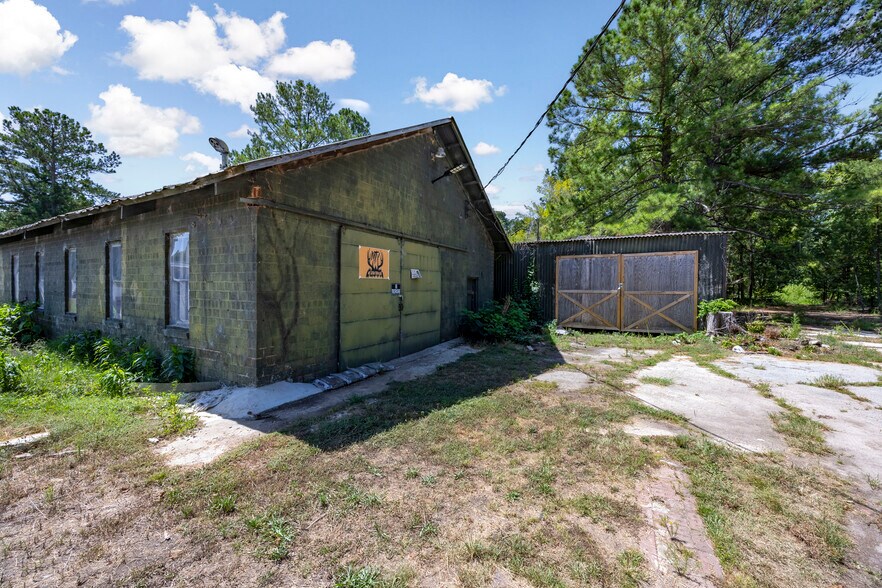 More Photos Of 1177 Richtex Rd, Winnsboro Showroom For Sale