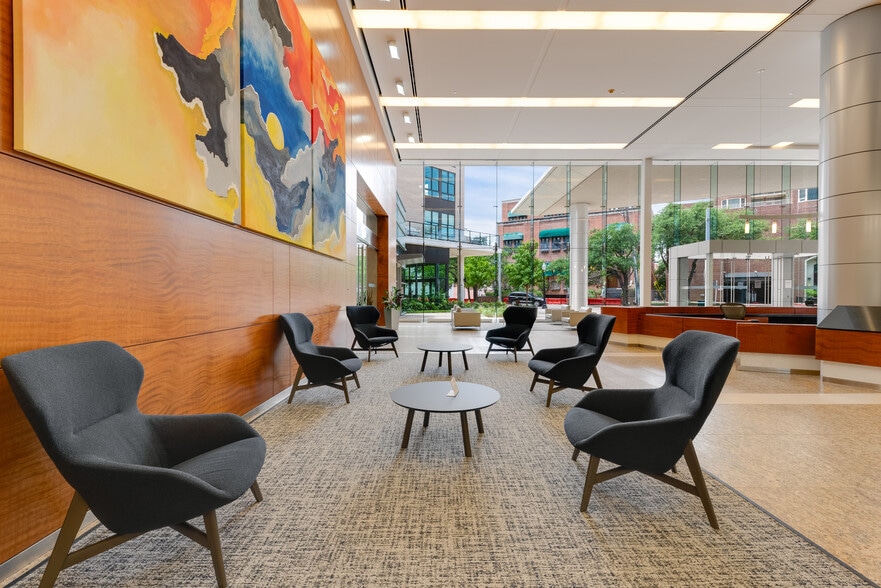 More Photos Of 3232 McKinney Ave, Dallas Office For Lease