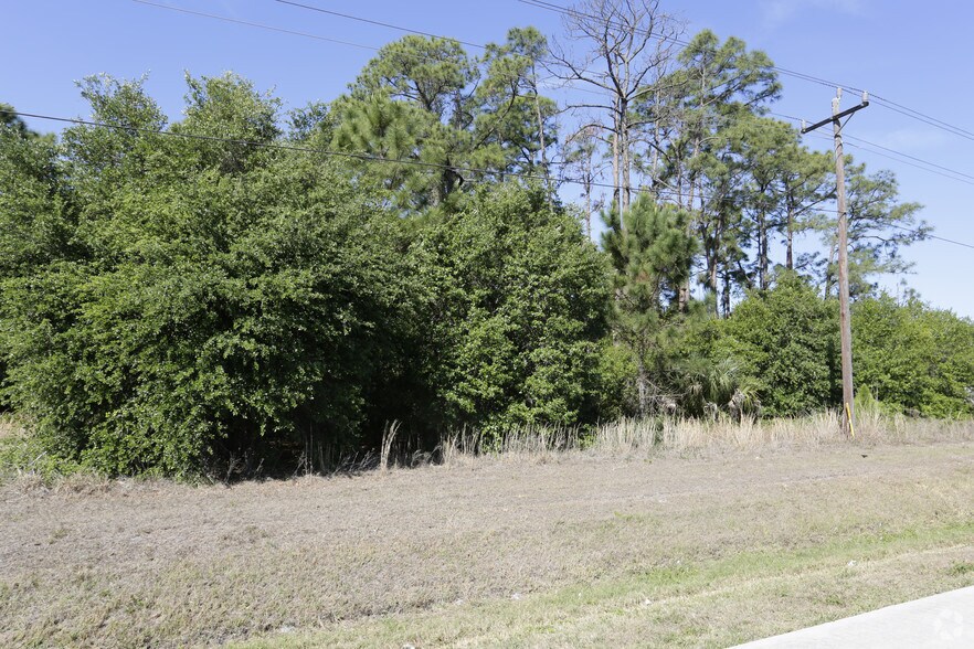 More Photos Of 14301 N Cleveland Ave, North Fort Myers Land For Sale