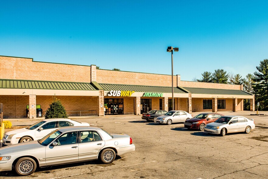 More Photos Of 2120 Morganton Blvd SW, Lenoir General Retail For Lease