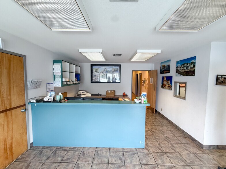 More Photos Of 126 Fern St, Santa Cruz Service For Sale