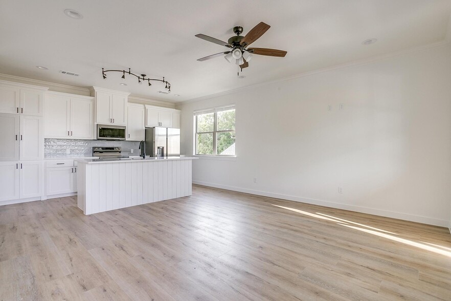 More Photos Of 3108 Frazier Ave, Fort Worth Multifamily For Sale