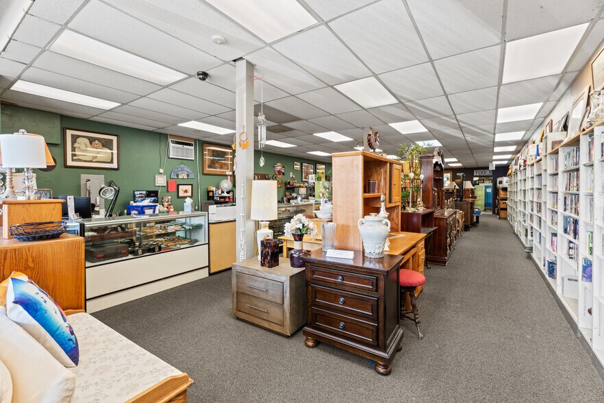 More Photos Of 1198 N State St, Ukiah Storefront For Sale