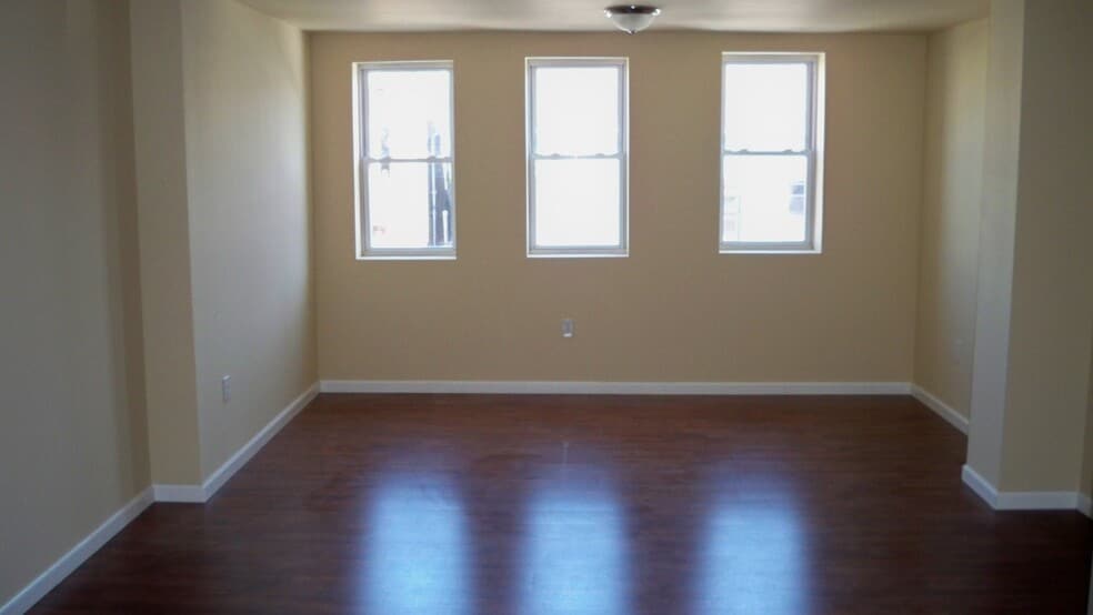 More Photos Of 6006 Chestnut St, Philadelphia Storefront Retail Residential For Sale