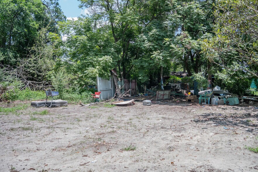 More Photos Of 4736 Hunt St, Jacksonville Industrial For Sale
