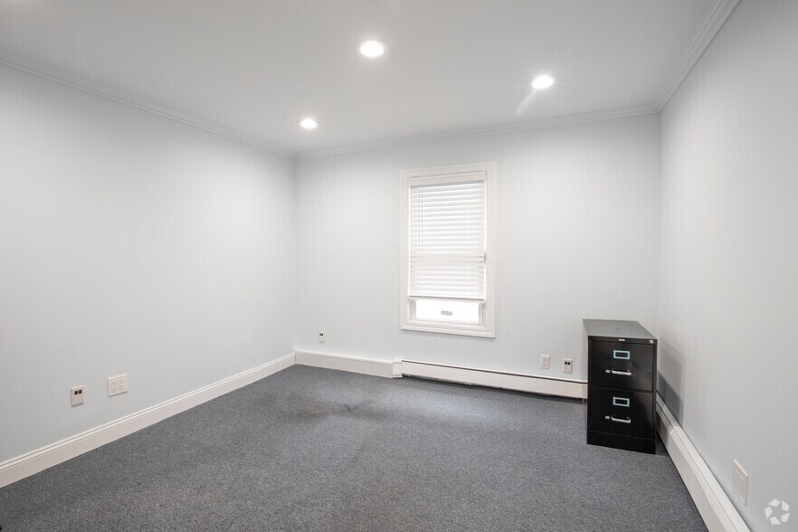 More Photos Of 141 Waverly Ave, Patchogue Office Residential For Sale