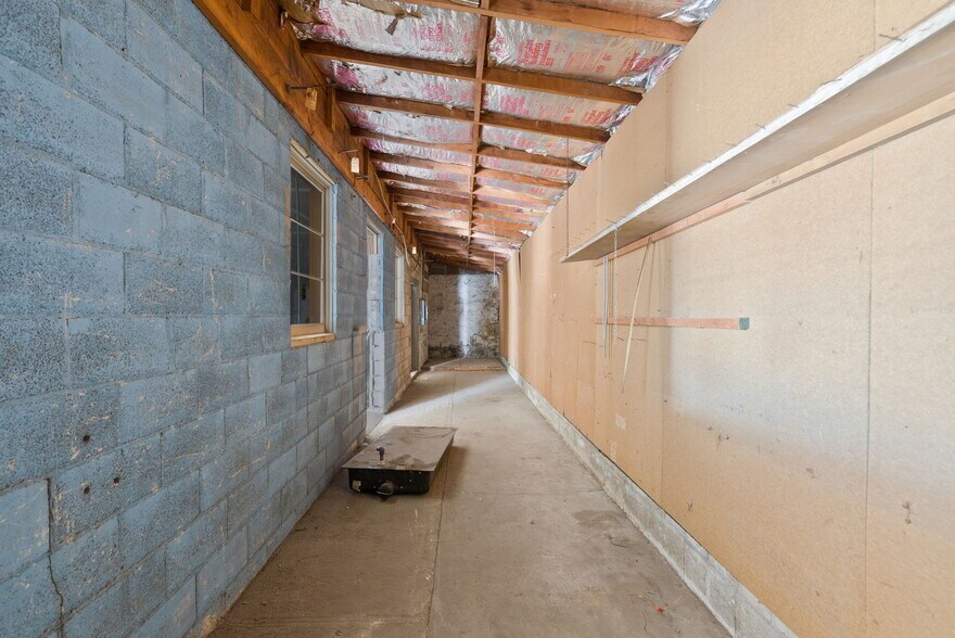 More Photos Of 67 NW Greenwood Ave, Bend Storefront Retail Office For Sale