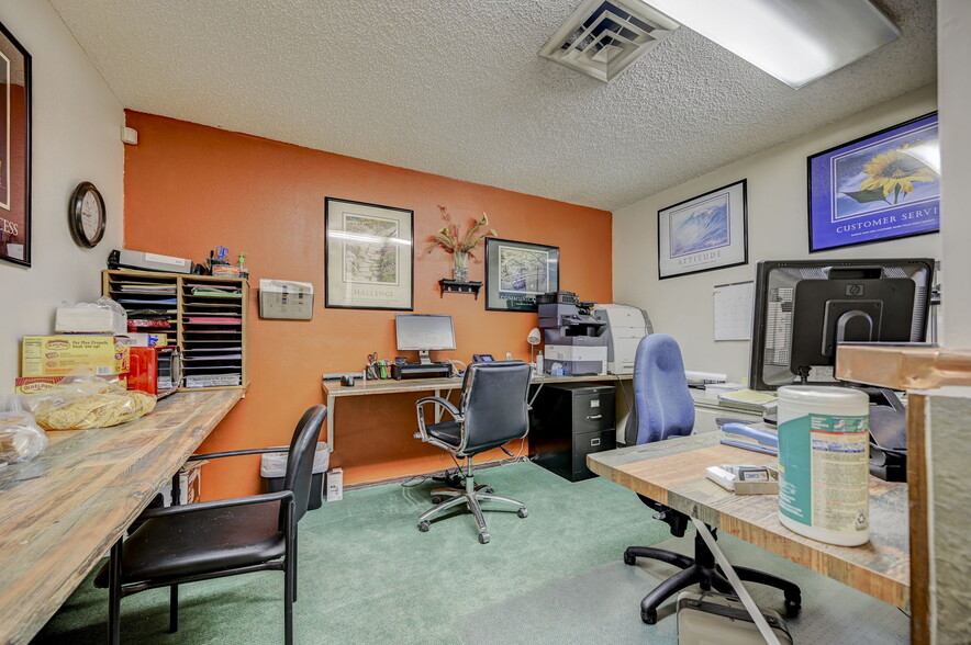 More Photos Of 311 W 24th St, Pueblo Office For Sale
