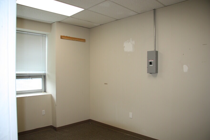 More Photos Of 535 Broadhollow Rd, Melville Office For Sale