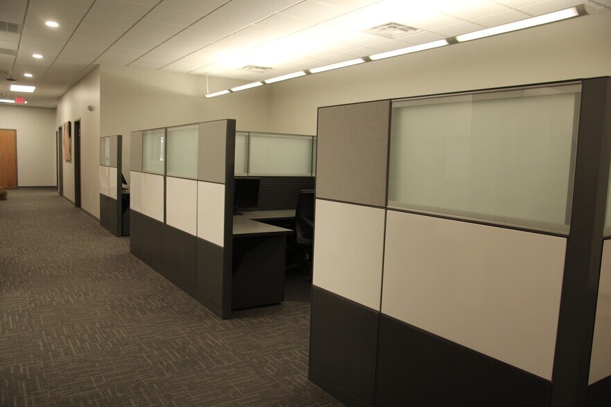 More Photos Of 5020 Northshore Dr, North Little Rock Office For Lease