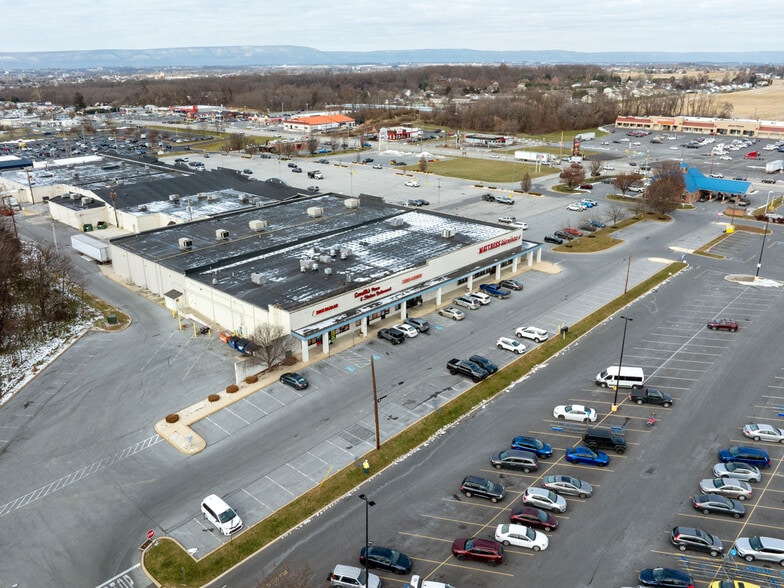 More Photos Of 1660 E Lincoln Hwy, Chambersburg Unknown For Lease