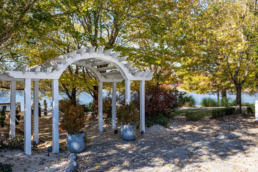 More Photos Of 9133 Hunter Valley Ln, Knoxville Sports And Entertainment For Sale