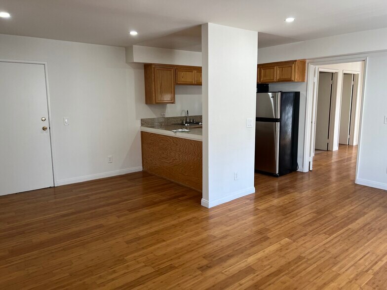 More Photos Of 843 S Ardmore Ave, Los Angeles Apartments For Sale