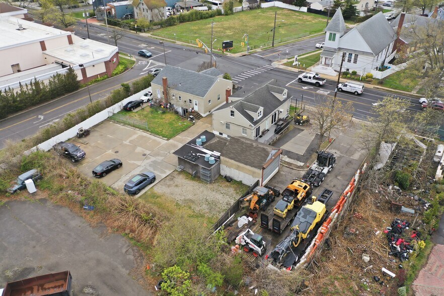 More Photos Of 433 Atlantic Ave, Oceanside Apartments For Sale