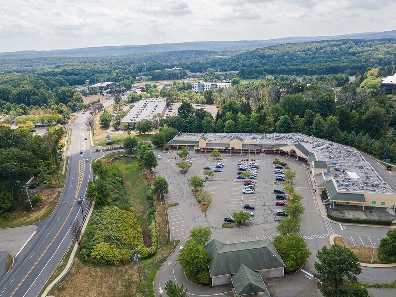 More Photos Of 181 Howard Blvd, Mount Arlington Unknown For Lease