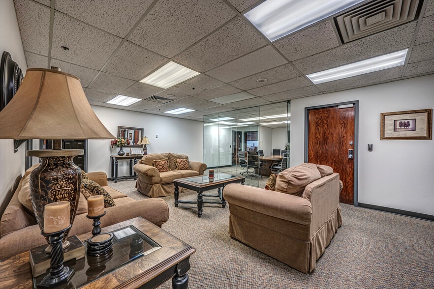More Photos Of 3800 N May Ave, Oklahoma City Office For Sale