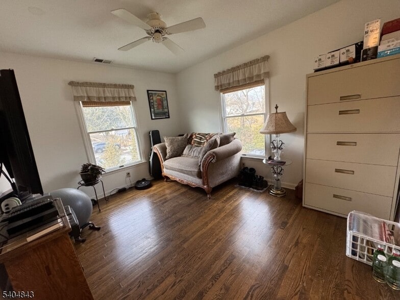 More Photos Of 630 Valley Rd, Gillette General Retail For Sale