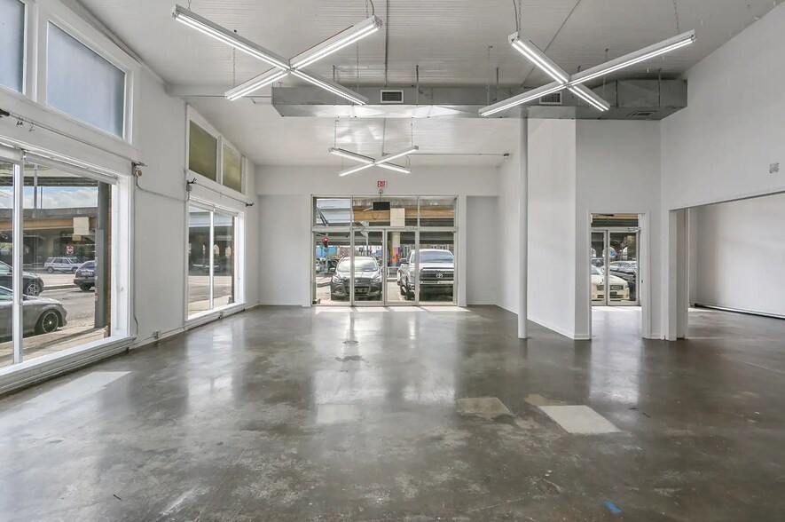 More Photos Of 1029 Oretha Castle Haley Blvd, New Orleans Freestanding For Sale