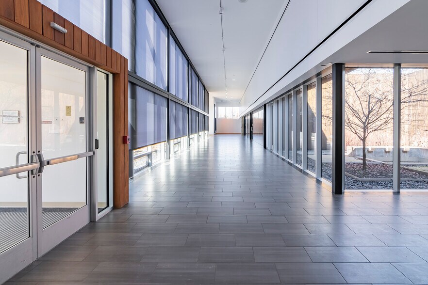 More Photos Of 20 Missouri Research Park Dr, Saint Charles Office For Sale