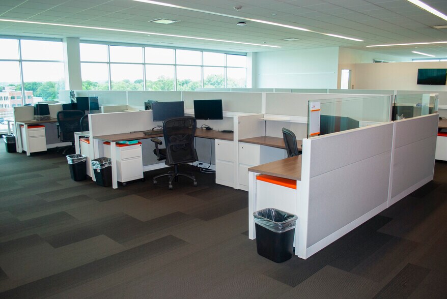 More Photos Of 4811 Montgomery Rd, Norwood Office For Sale