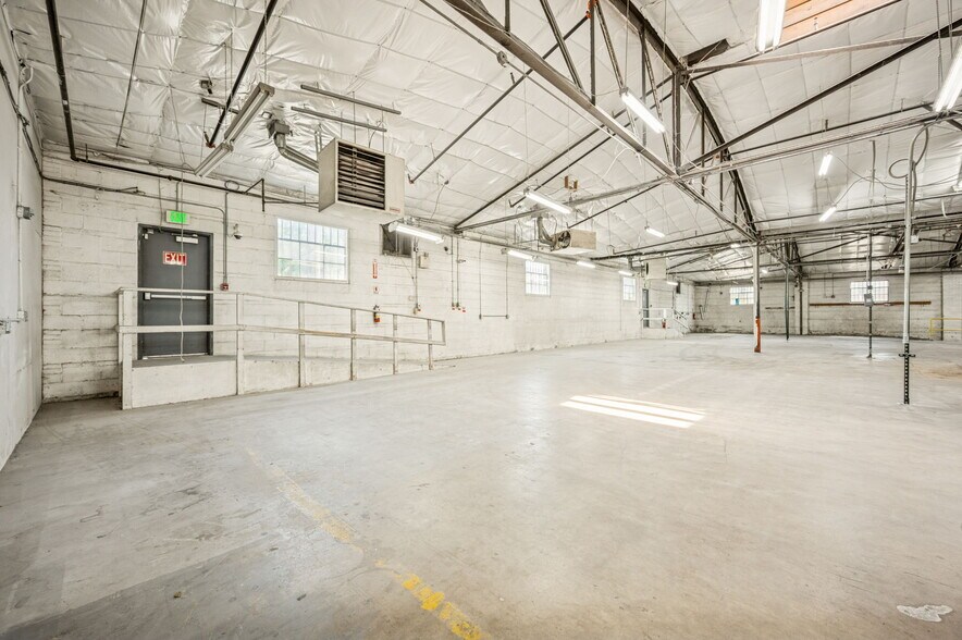 More Photos Of 313 W Bayaud Ave, Denver Warehouse For Lease