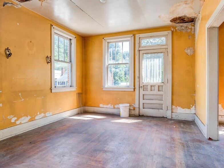 More Photos Of 800 Franklin Ave, Aliquippa Restaurant For Sale