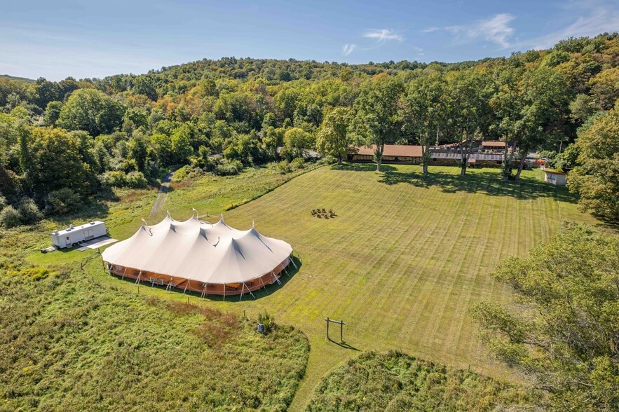 More Photos Of 7 National Park Service Rd, Layton Lodge Meeting Hall For Sale