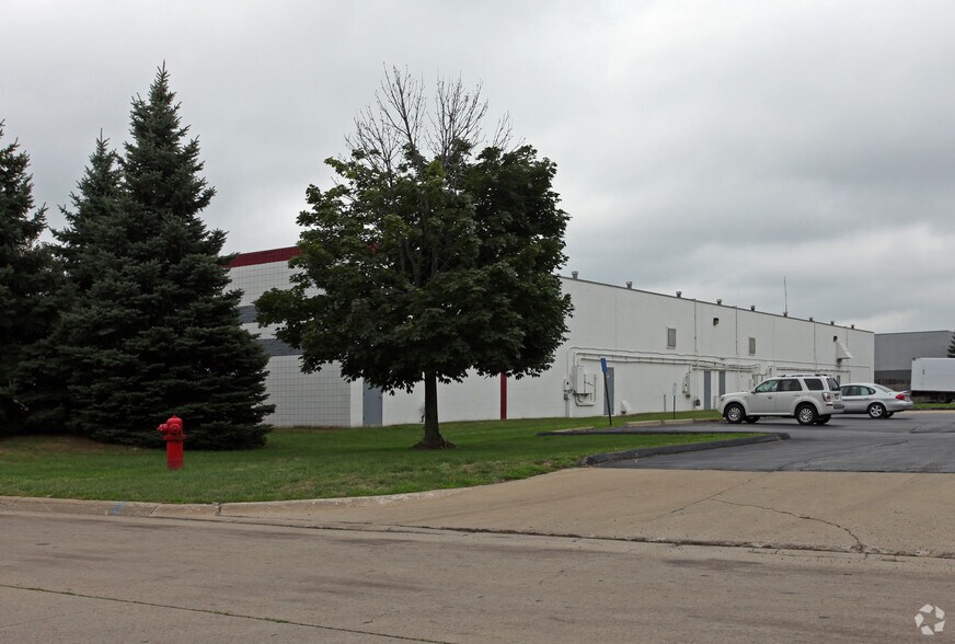 More Photos Of 8341-8351 Ronda Dr, Canton Manufacturing For Lease