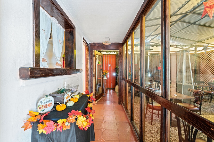 More Photos Of 21245 E Cliff Dr, Santa Cruz Storefront Retail Office For Lease