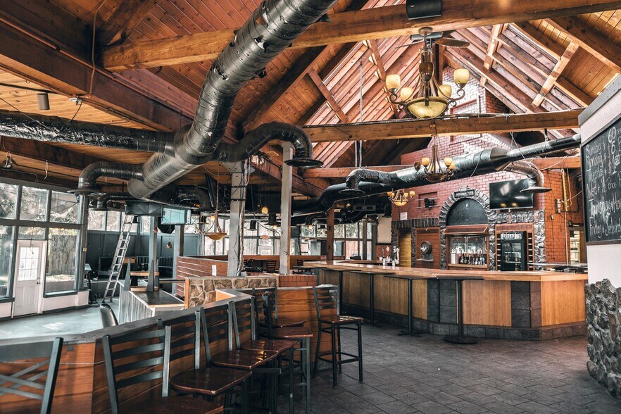 More Photos Of 271 Gleaves St, Madison Restaurant For Sale