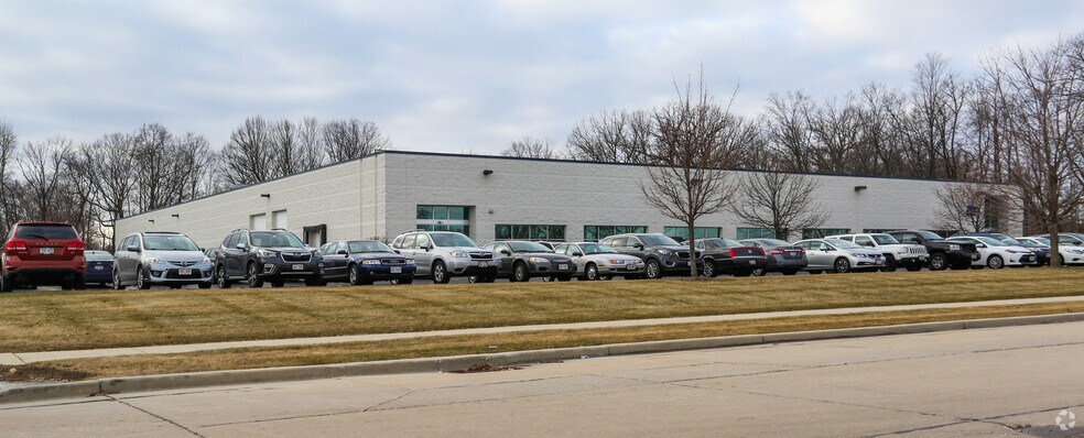 More Photos Of 6619 W Calumet Rd, Milwaukee Manufacturing For Lease