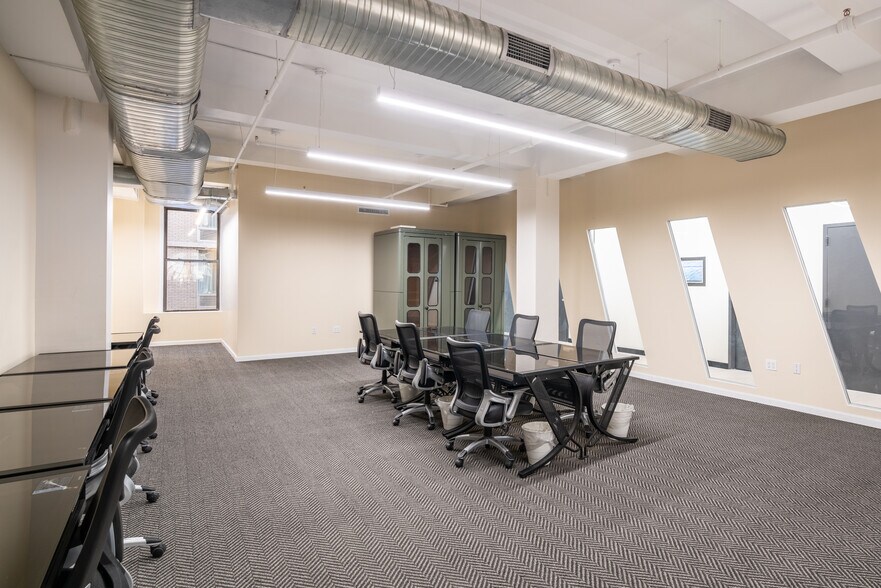 More Photos Of 157-163 W 25th St, New York Loft Creative Space For Lease