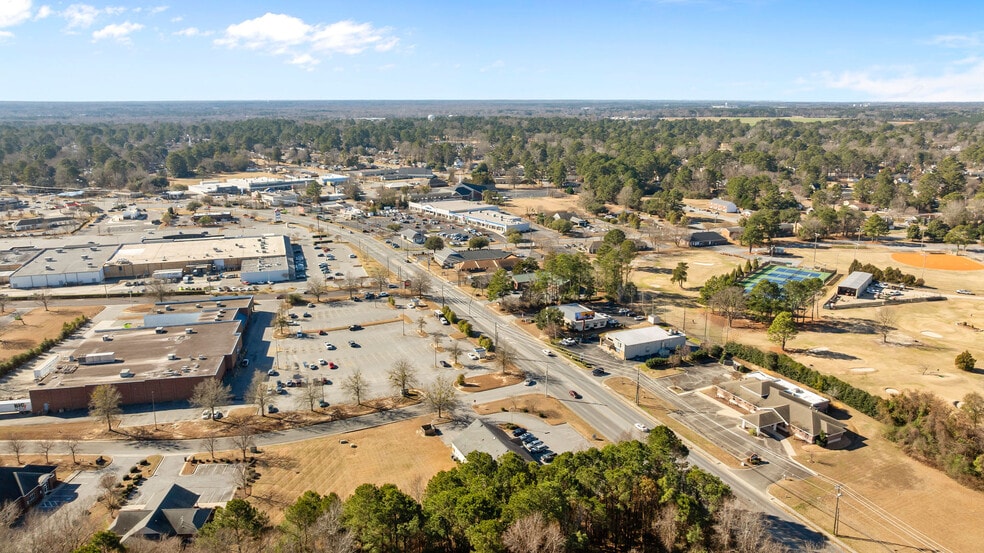 More Photos Of 2601 Herritage st, Kinston Medical For Sale